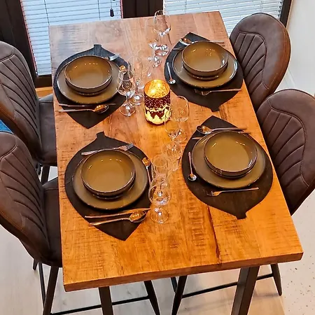 With Garden Near - Perfect For Families *